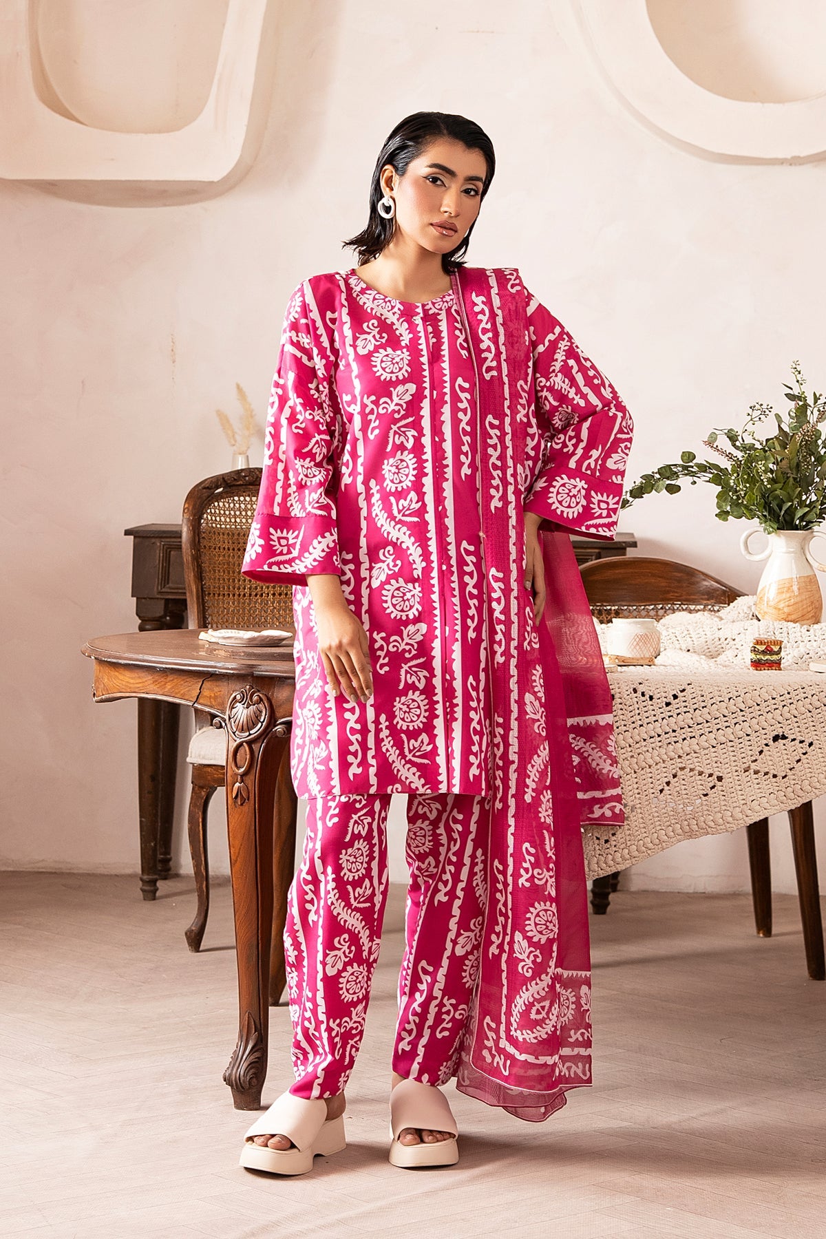 Navessa (Shirt & Trouser) Lawn Fabric