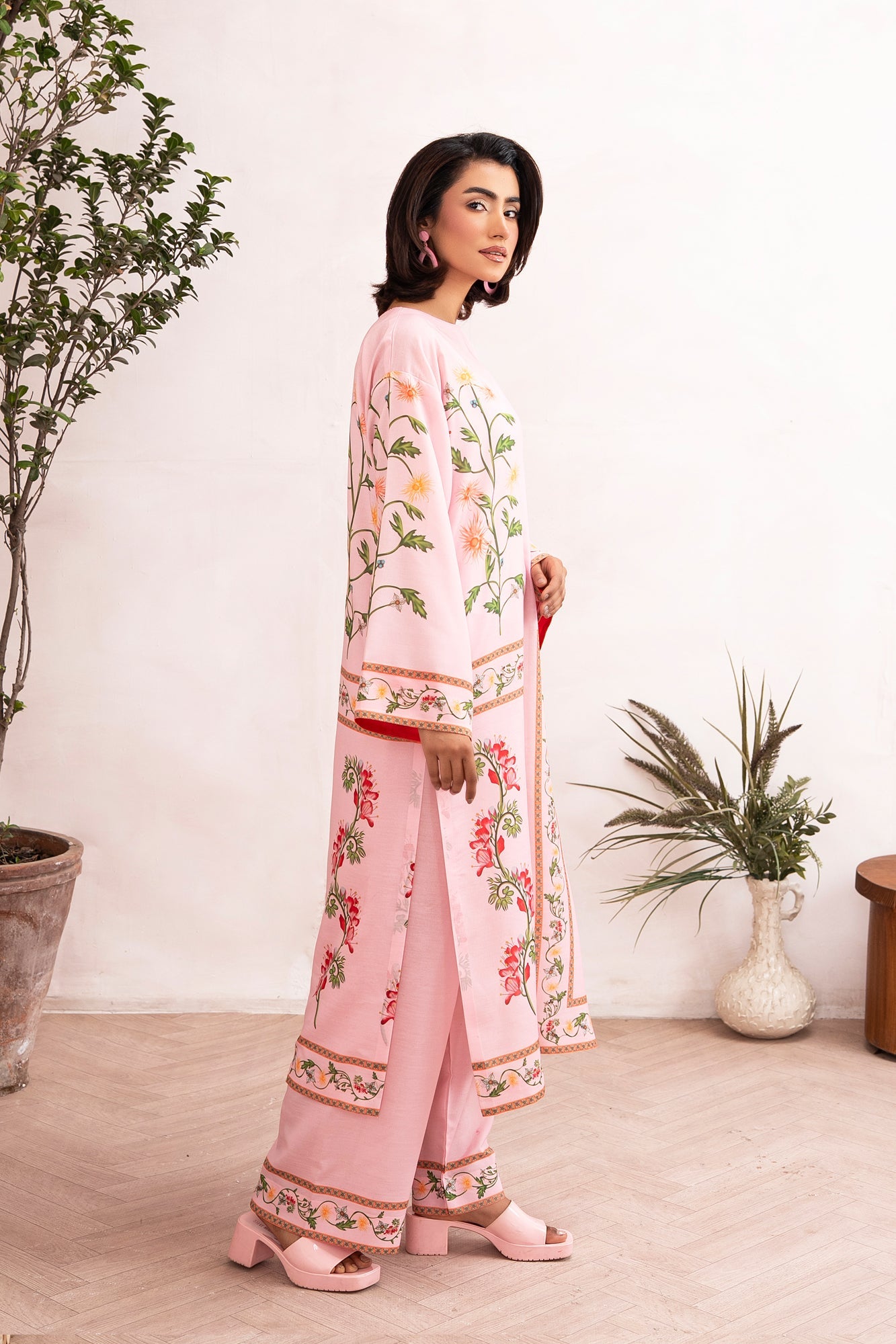 Viorella (Shirt & Trouser) Lawn Fabric